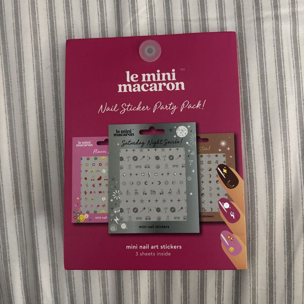 Le Mini Macaron Saturday Night Special Lucky Star Flower Power Nail Stickers NWT